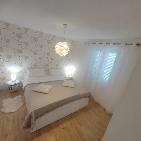 Kesovija Apartman