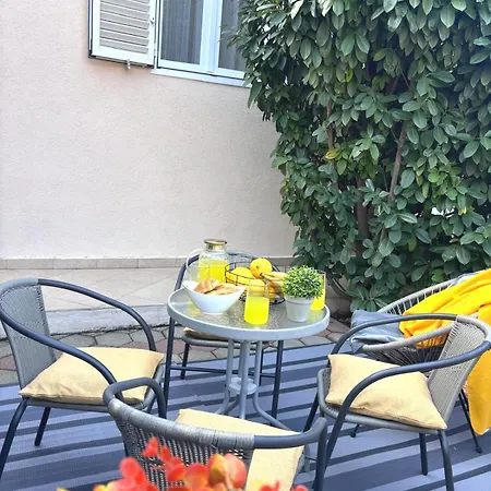 Cozy Kesovija Near Old Town *