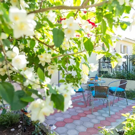 Kesovija Апартаменты *