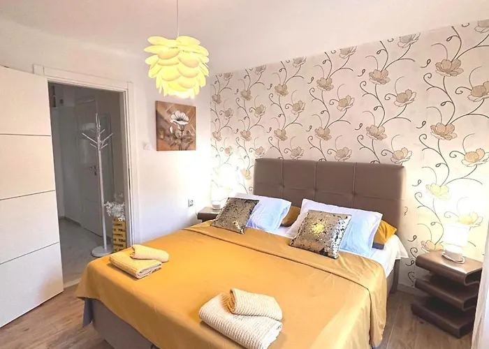 Апартаменты Cozy Kesovija Near Old Town *