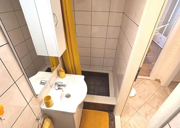 Cozy Kesovija Near Old Town *