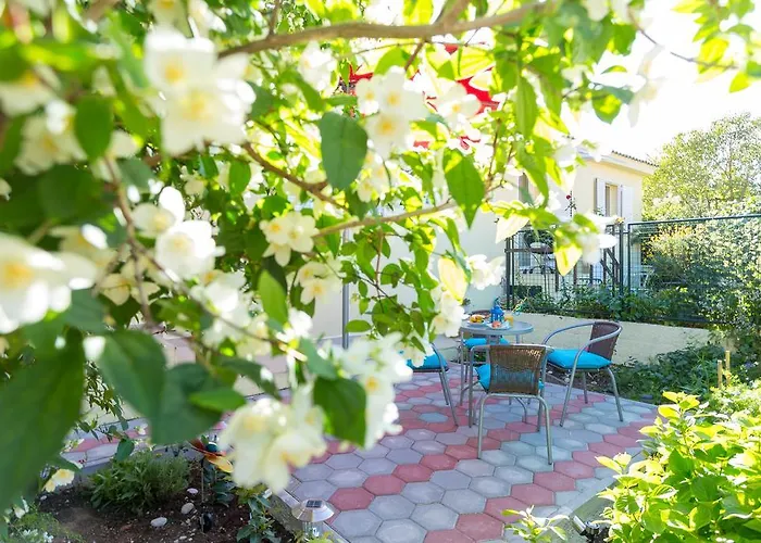 Cozy Kesovija Near Old Town Lejlighed *