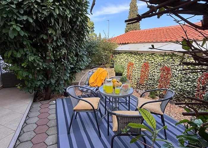 아파트 Cozy Kesovija Near Old Town *