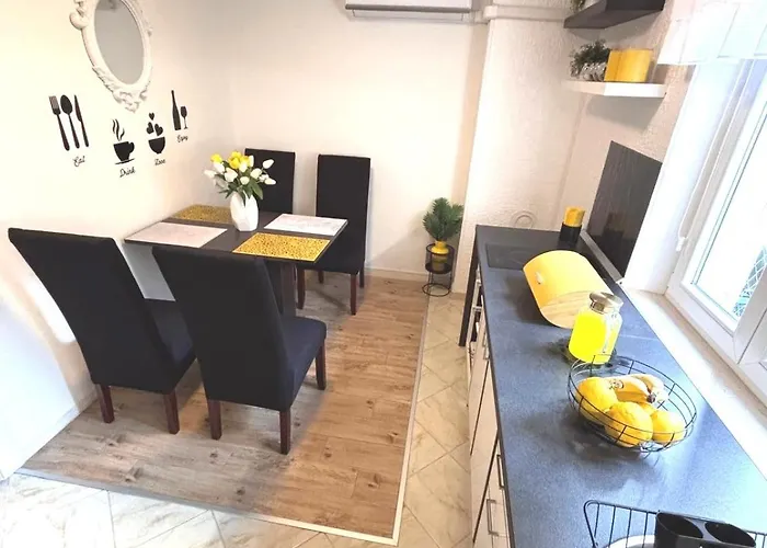 아파트 Cozy Kesovija Near Old Town *